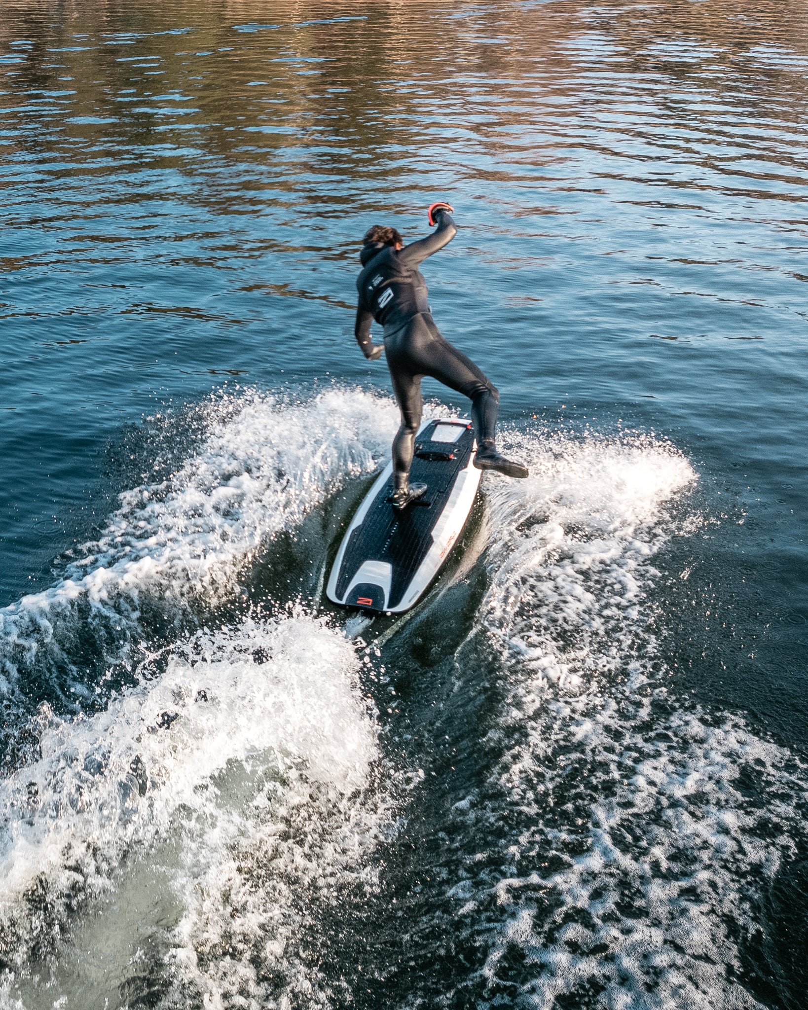 Beginner jetboarding with instructor on Flathead Lake – Book private electric jetboard session at MontanaBoardingSchool.com